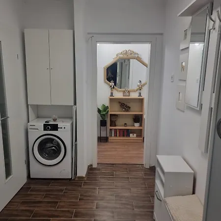 Flavia Apartment *