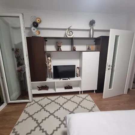 Flavia Apartment *